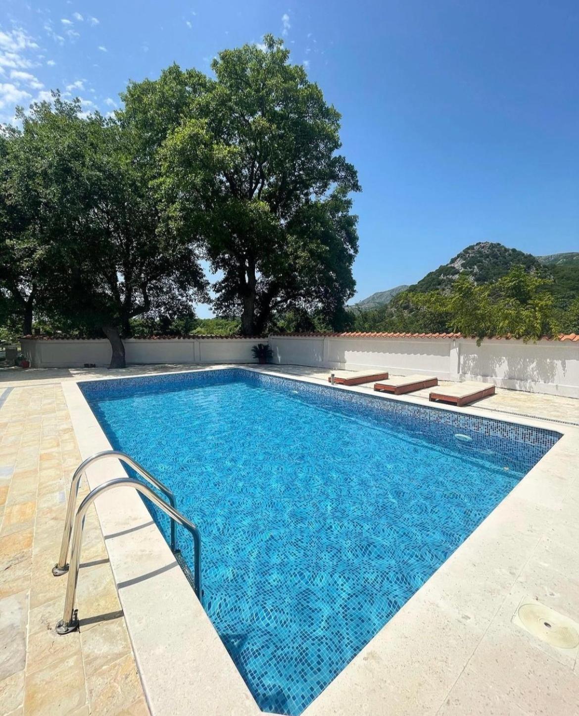 Stars Residence Petrovac Екстер'єр фото