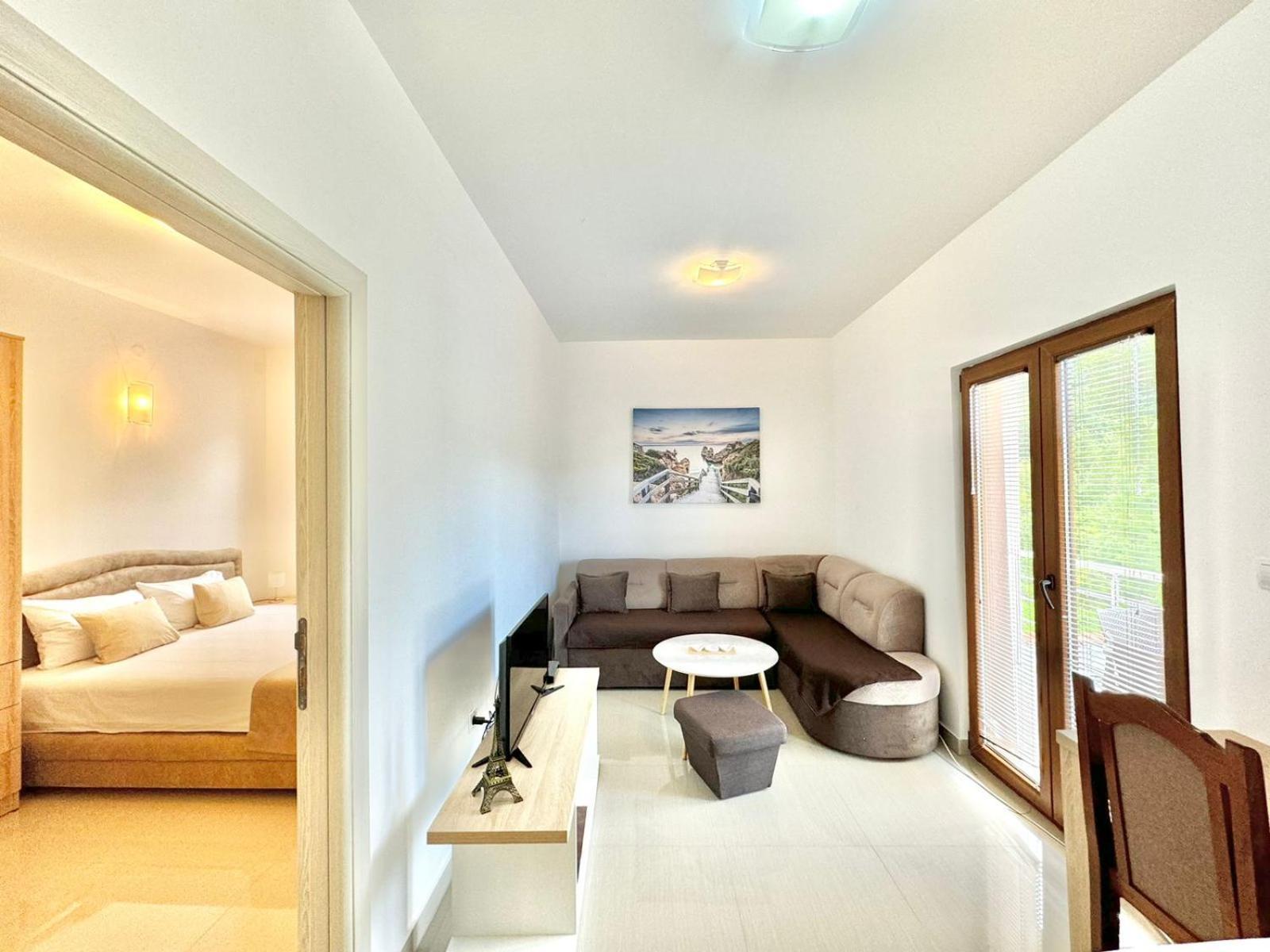 Stars Residence Petrovac Екстер'єр фото