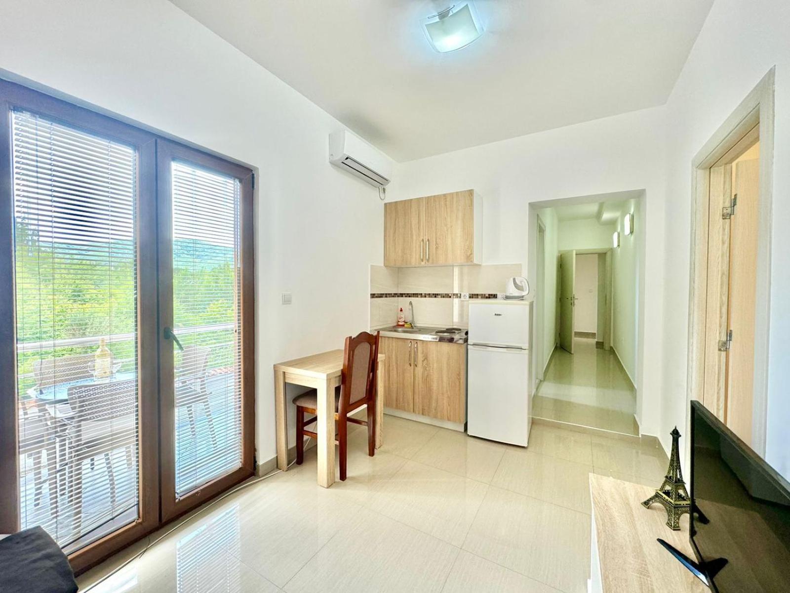 Stars Residence Petrovac Екстер'єр фото