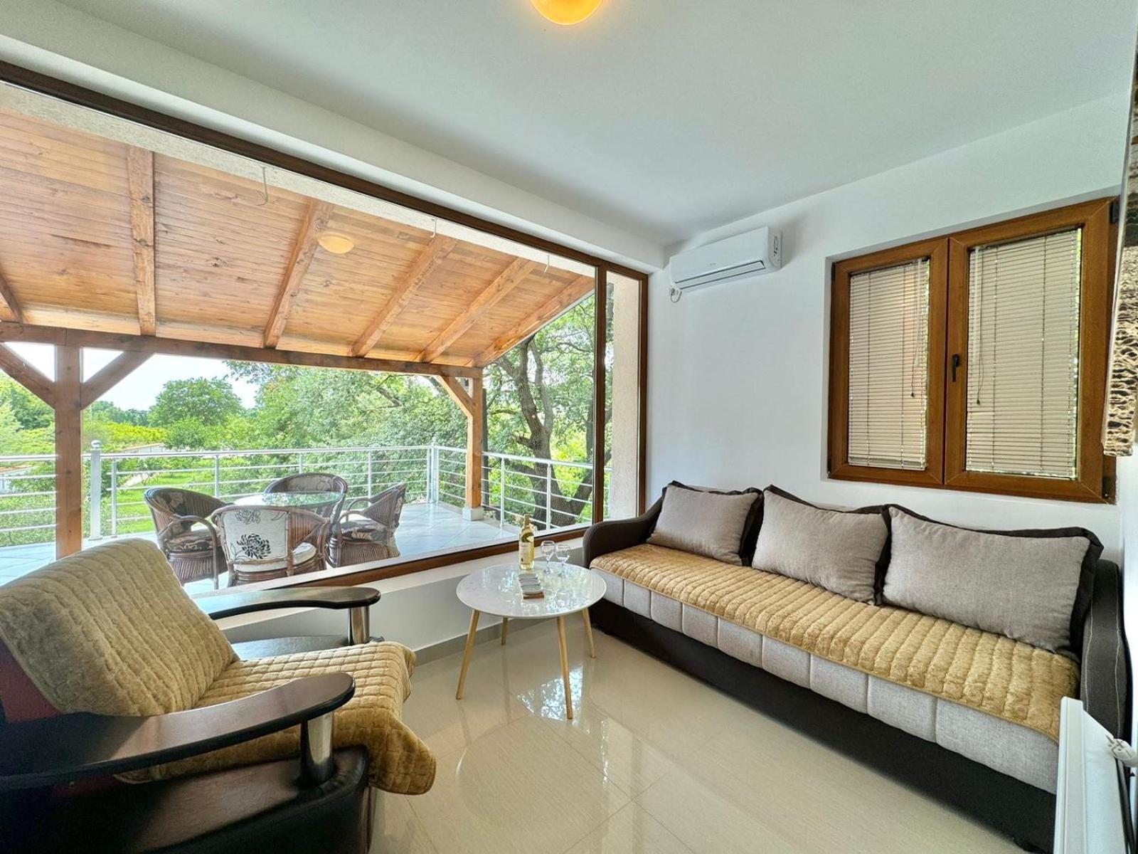Stars Residence Petrovac Екстер'єр фото
