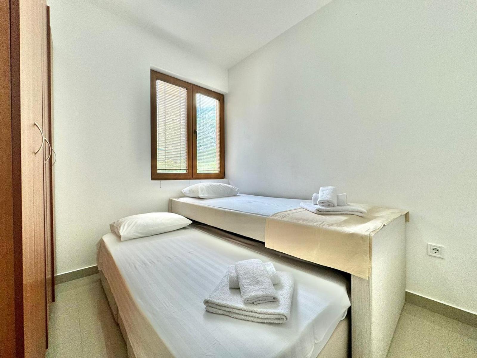 Stars Residence Petrovac Екстер'єр фото