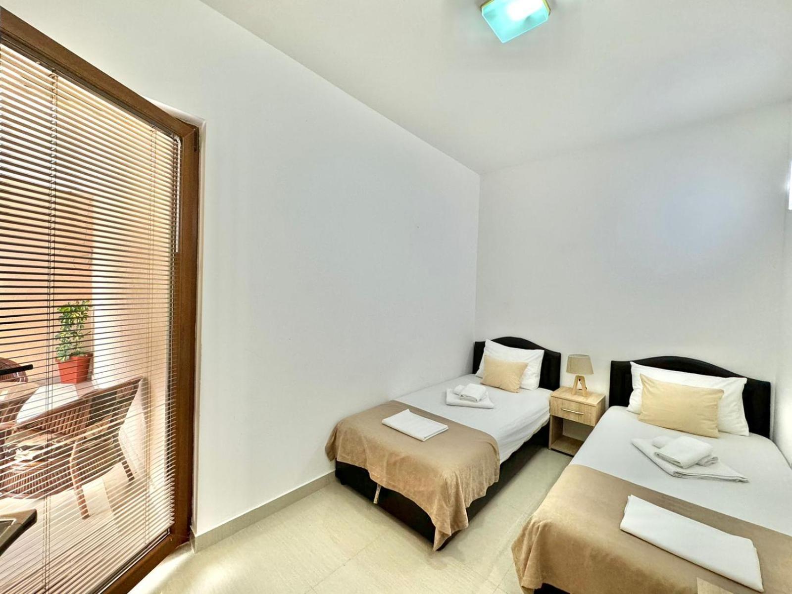 Stars Residence Petrovac Екстер'єр фото