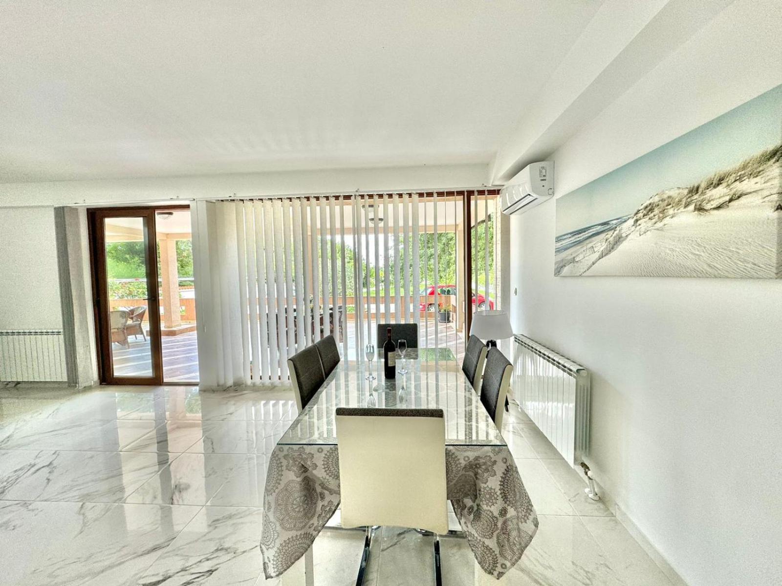 Stars Residence Petrovac Екстер'єр фото