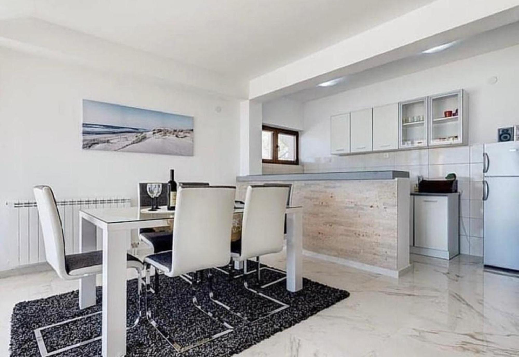 Stars Residence Petrovac Екстер'єр фото